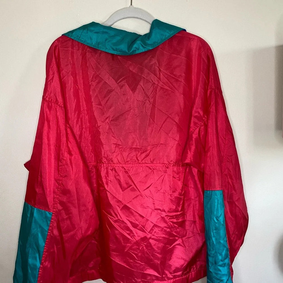 Vintage|| Colombia Red color-blocked Full Zip Wind Breaker, as sold on Urban - Picture 9 of 11